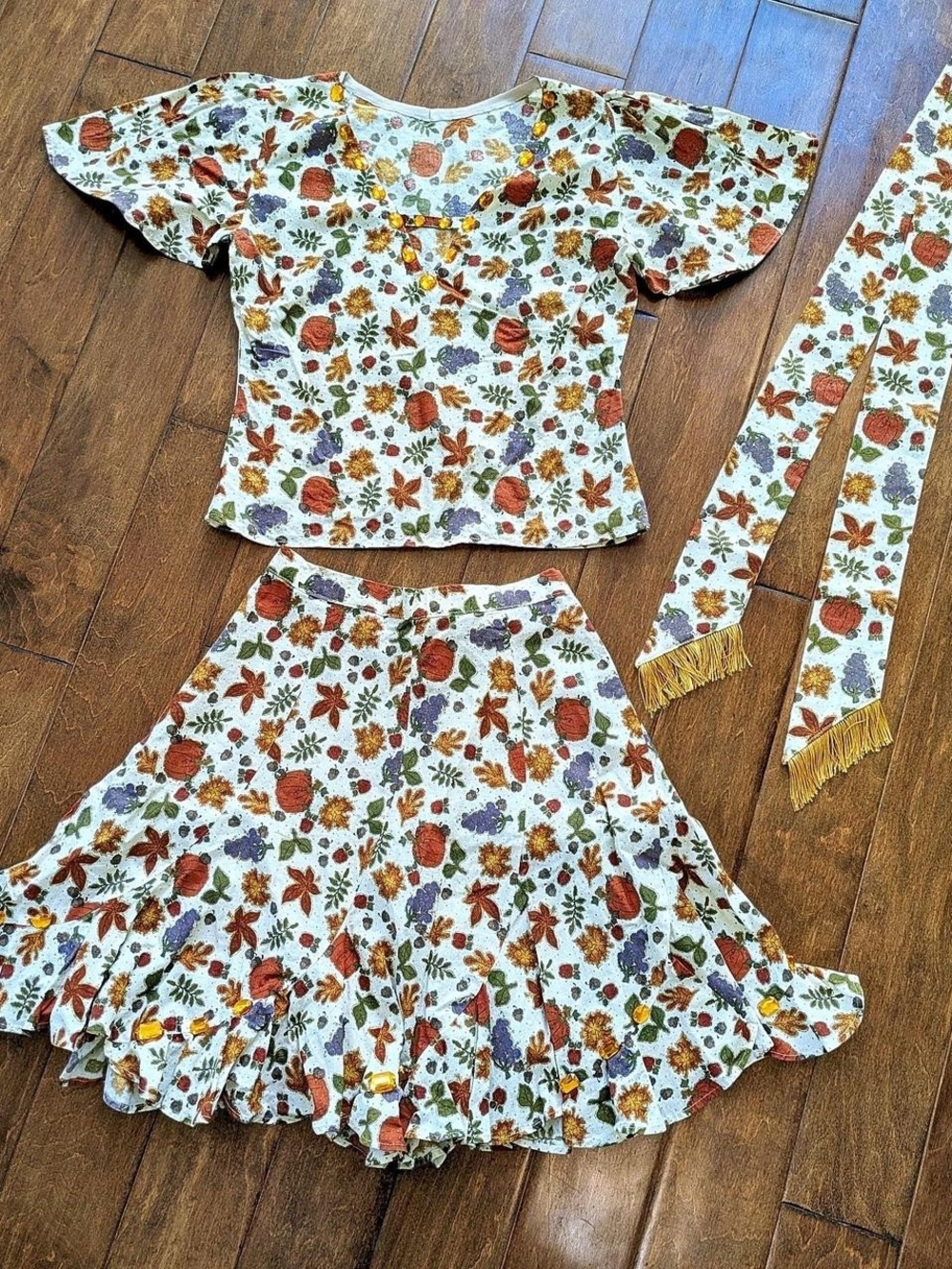 3 Piece Vintage Floral Harvest Top, Skirt, & Belt Set: White with Orange & Green